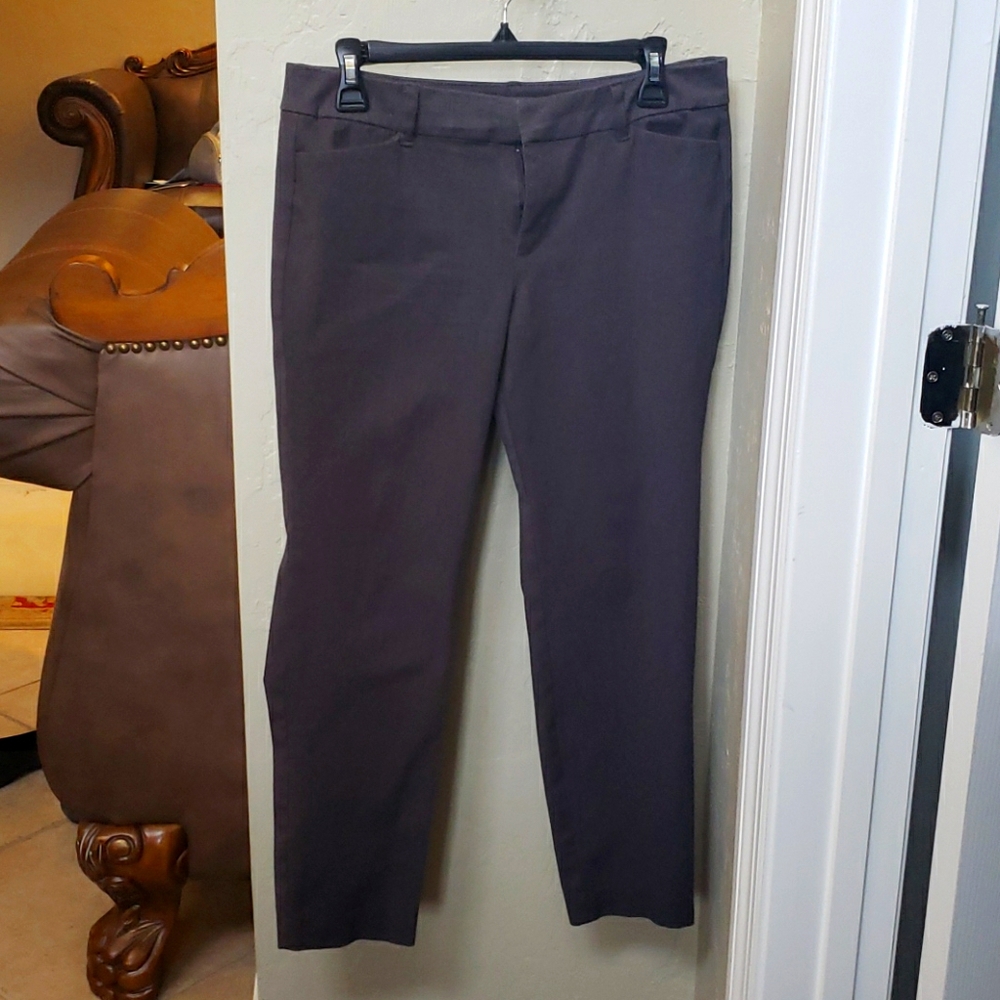 Dark gray sz 10 reg pixie mid-rise dress trousers